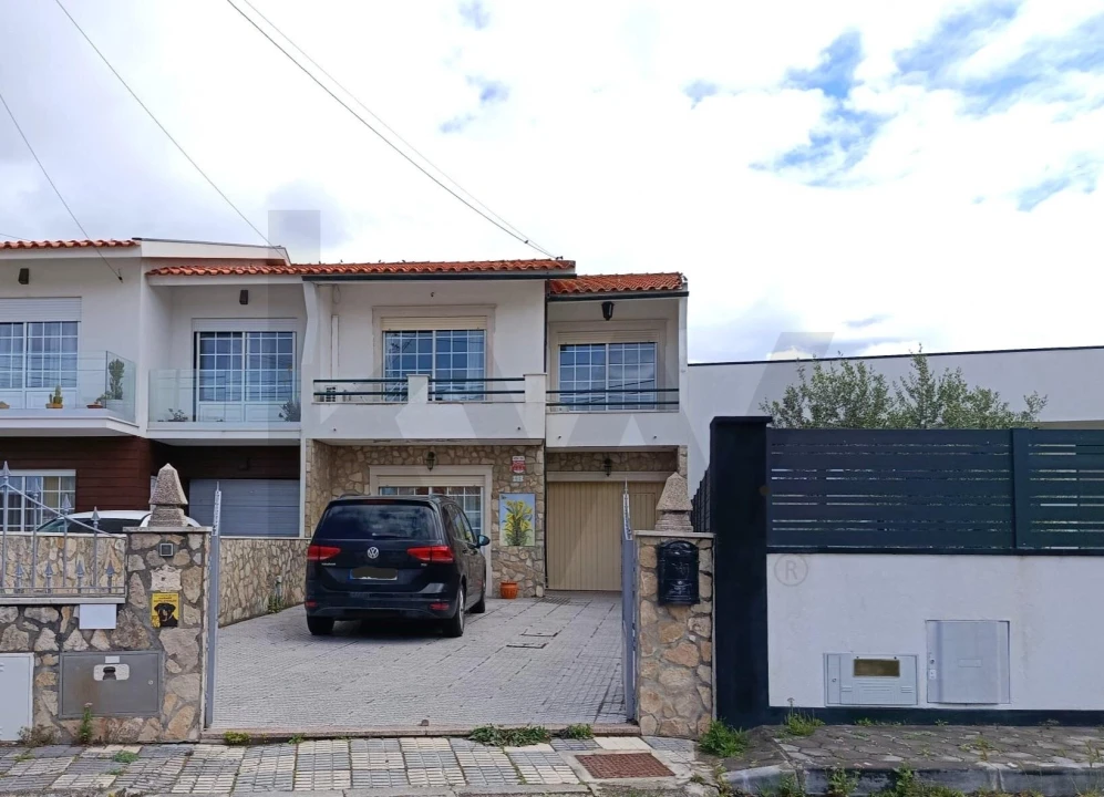Moradia T4 para Venda em Gafanha da Encarnação Foto 3