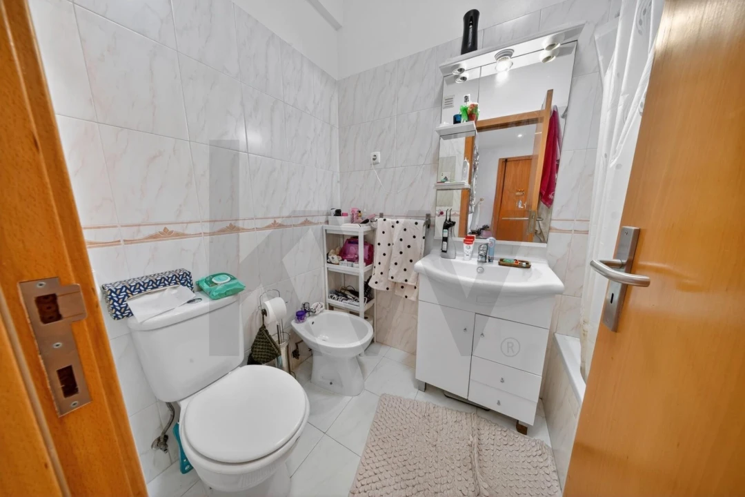 Apartamento T2 para Venda em Algés, Linda-A-Velha e Cruz Quebrada-Dafundo Foto 18