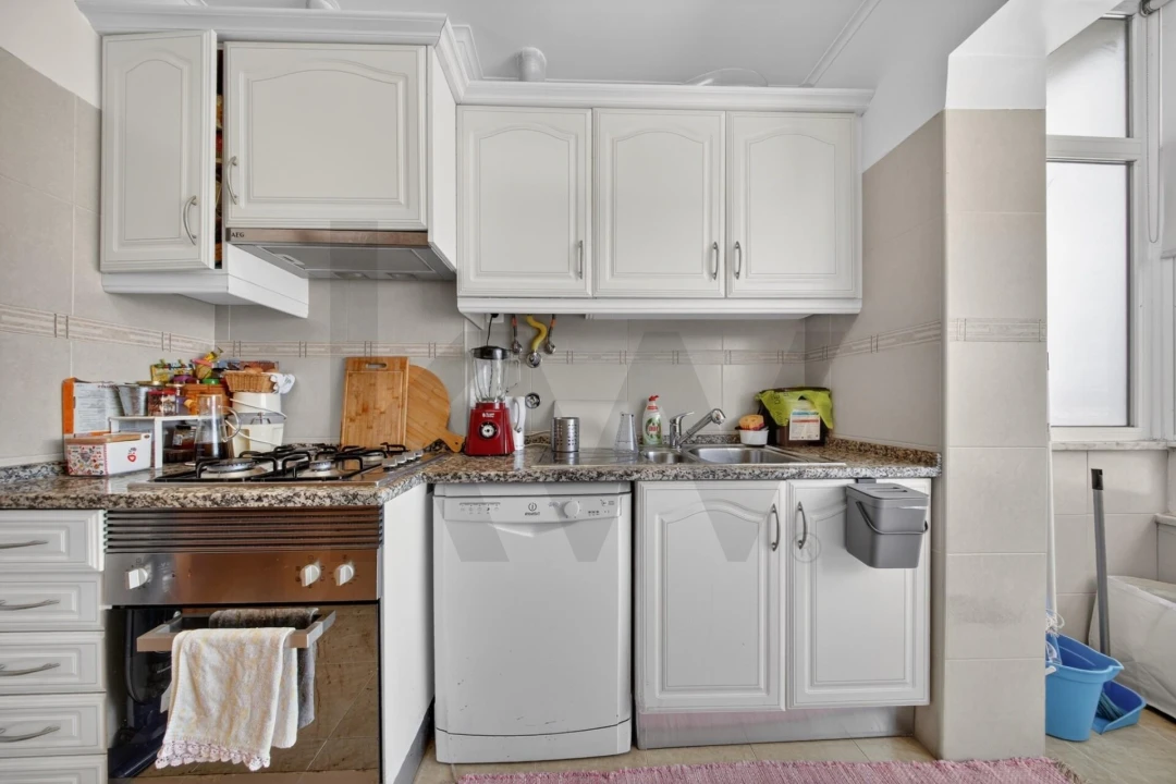 Apartamento T2 para Venda em Algés, Linda-A-Velha e Cruz Quebrada-Dafundo Foto 8