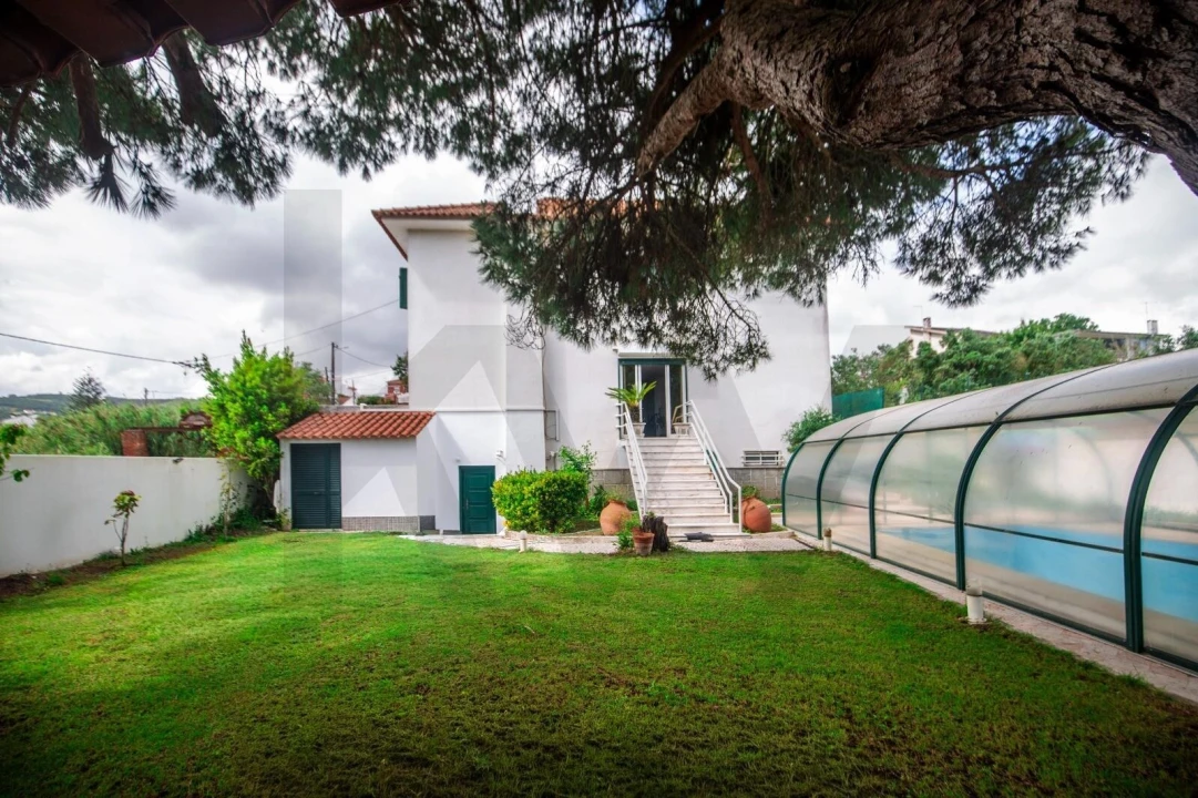 Moradia T3 para Venda em Loures Foto 1
