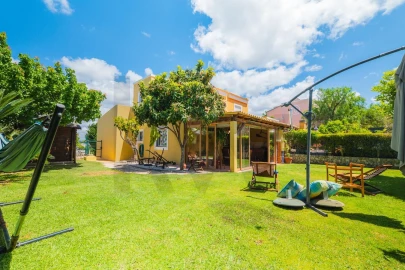 Moradia T4 para Venda em Estômbar e Parchal