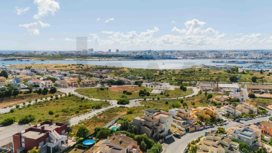 Moradia T4 para Venda em Estômbar e Parchal Foto 56