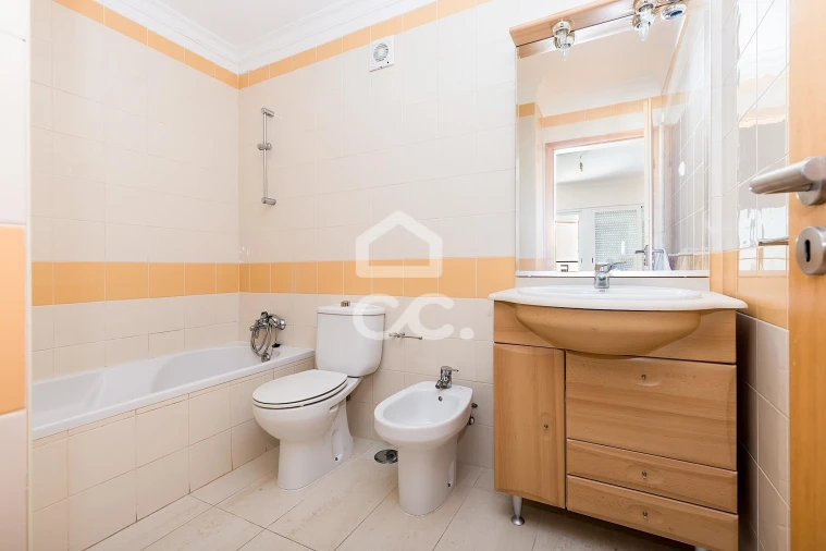 Apartamento T2 para Venda em Santo Agostinho e São João Baptista e Santo Amador Foto 13