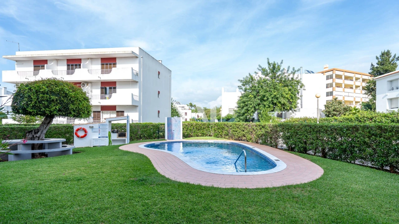 Apartamento T2 para Venda em Quarteira Foto 1