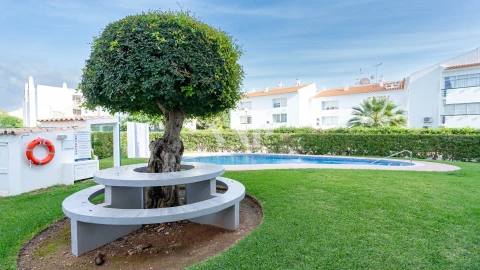 Apartamento T2 para Venda em Quarteira