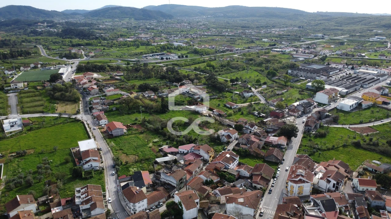 Apartamento T2 para Venda em Avelar Foto 14