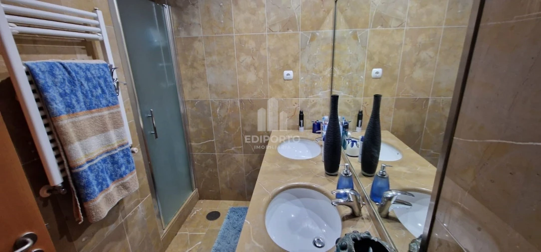 Apartamento T5 para Venda em Santa Marinha e São Pedro da Afurada Foto 22