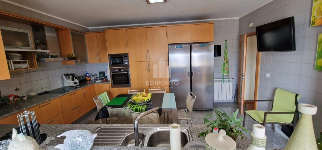 Apartamento T5 para Venda em Santa Marinha e São Pedro da Afurada Foto 9