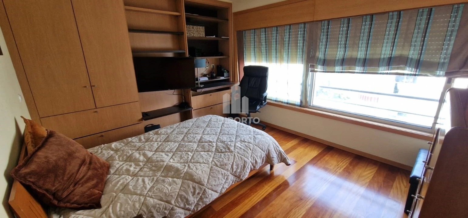 Apartamento T5 para Venda em Santa Marinha e São Pedro da Afurada Foto 25