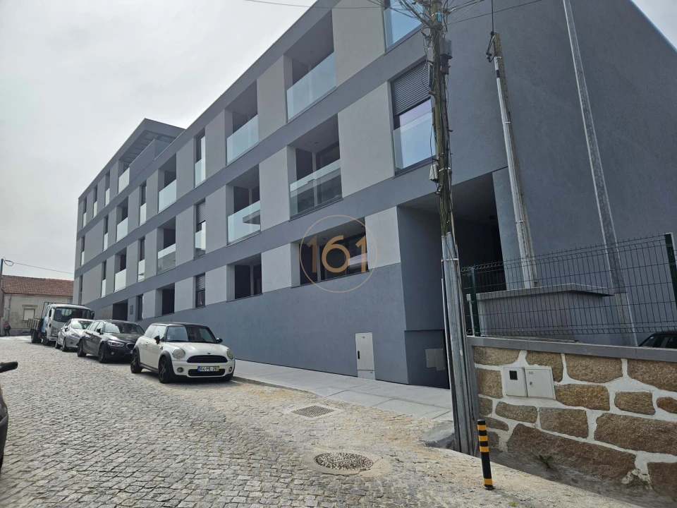 Apartamento T1 para Arrendamento em Paranhos Foto 1