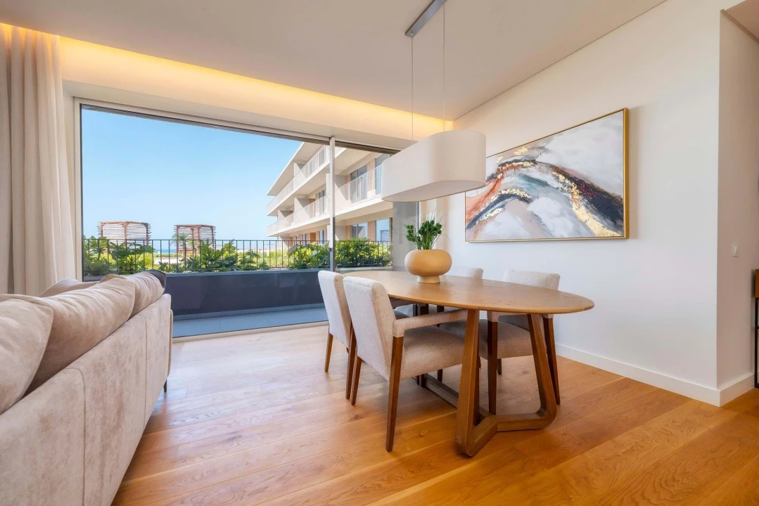 Apartamento T2 para Venda em Quarteira Foto 5