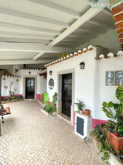Moradia T3 para Venda em Azueira e Sobral da Abelheira