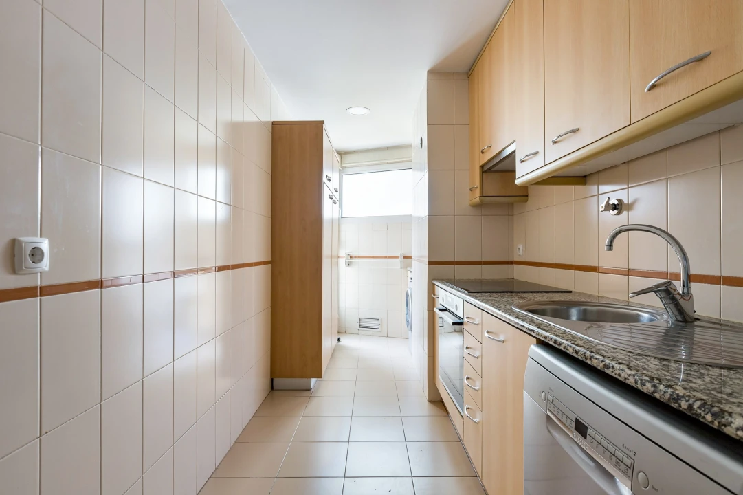 Apartamento T2 para Venda em Arroios Foto 12