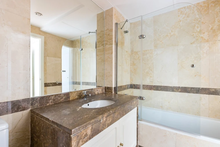 Apartamento T2 para Venda em Arroios Foto 18