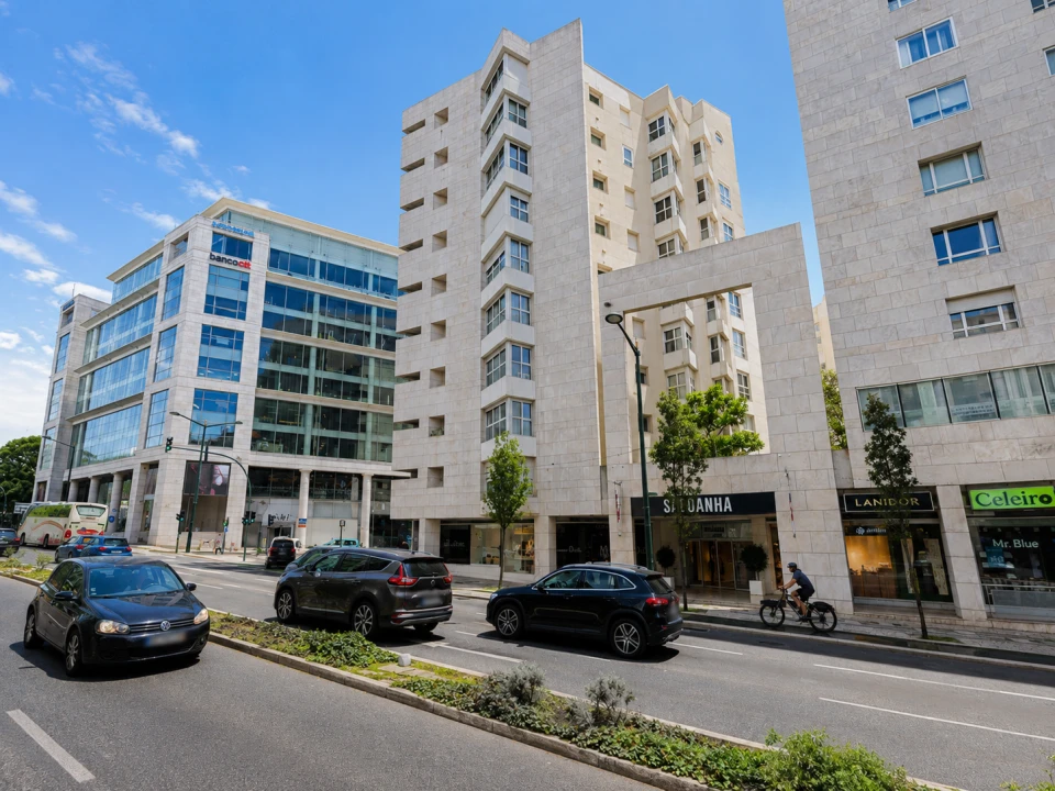 Apartamento T2 para Venda em Arroios Foto 1