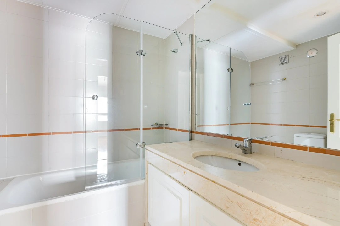 Apartamento T2 para Venda em Arroios Foto 24