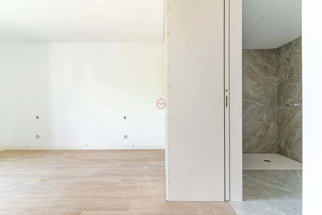 Apartamento T2 para Venda em Campanhã Foto 15