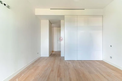 Apartamento T2 para Venda em Campanhã