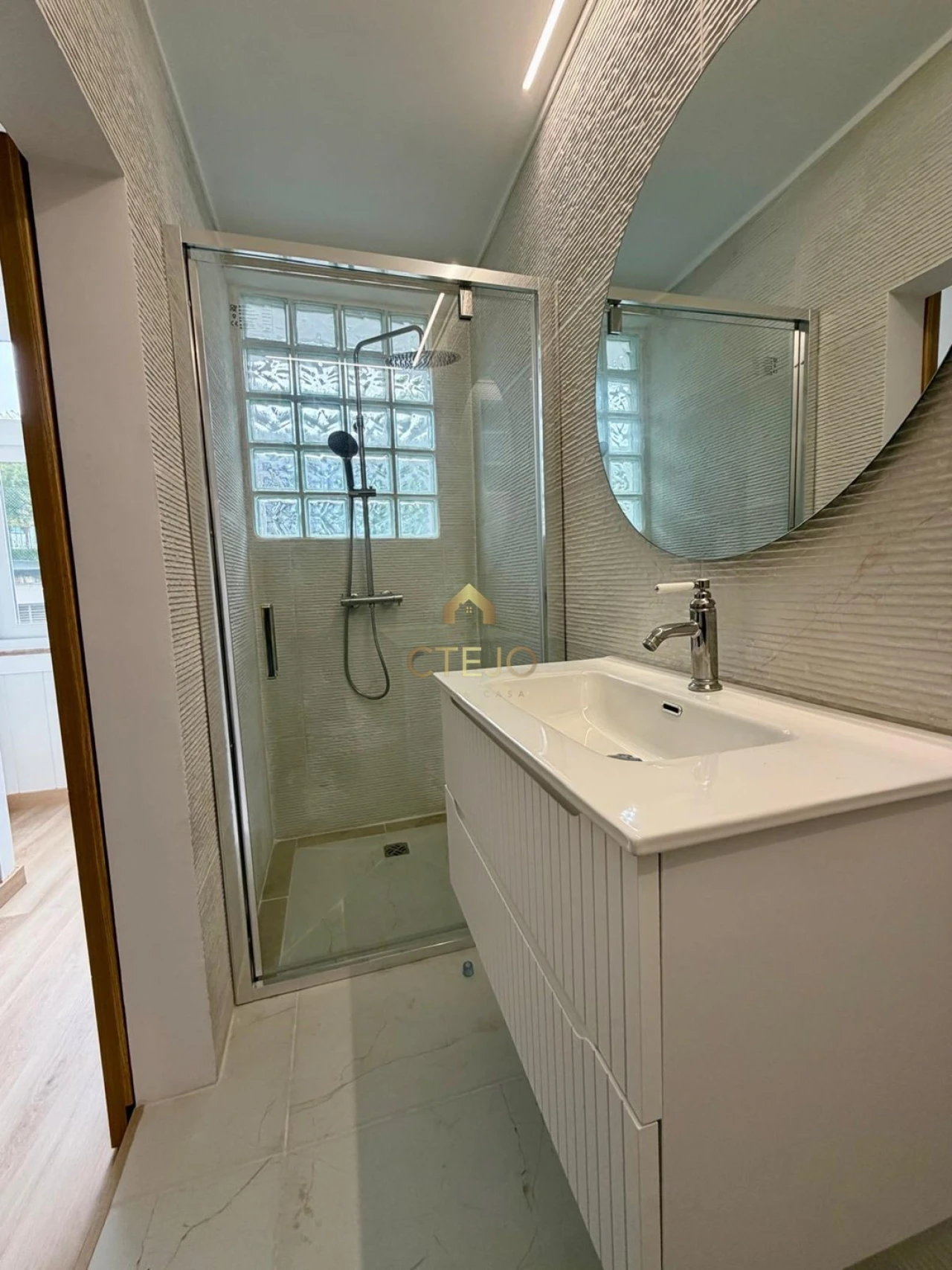 Apartamento T2 para Venda em Santa Iria de Azoia, São João da Talha e Bobadela Foto 11