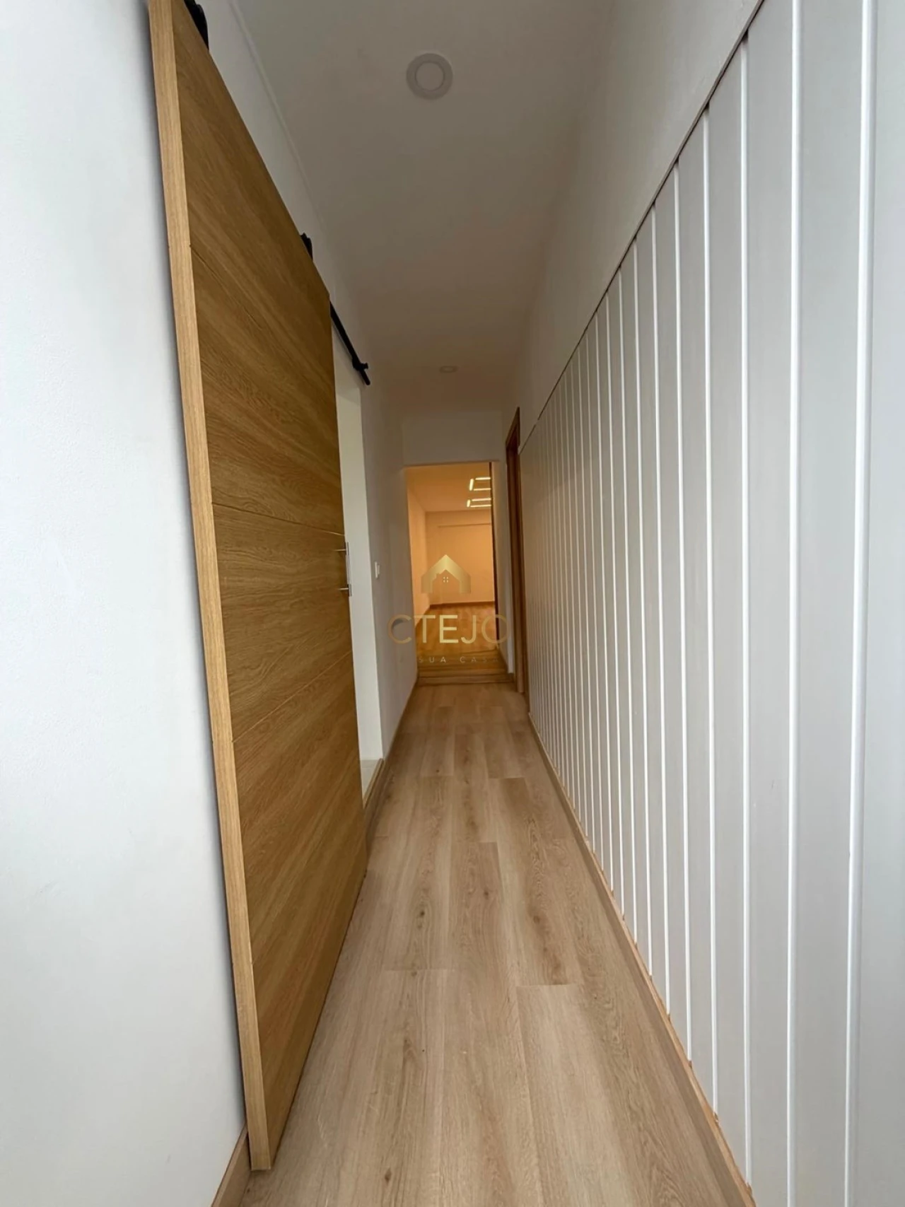 Apartamento T2 para Venda em Santa Iria de Azoia, São João da Talha e Bobadela Foto 13