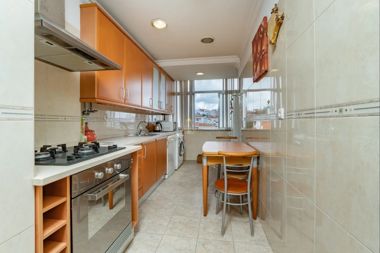 Apartamento T3 para Venda em Odivelas Foto 13