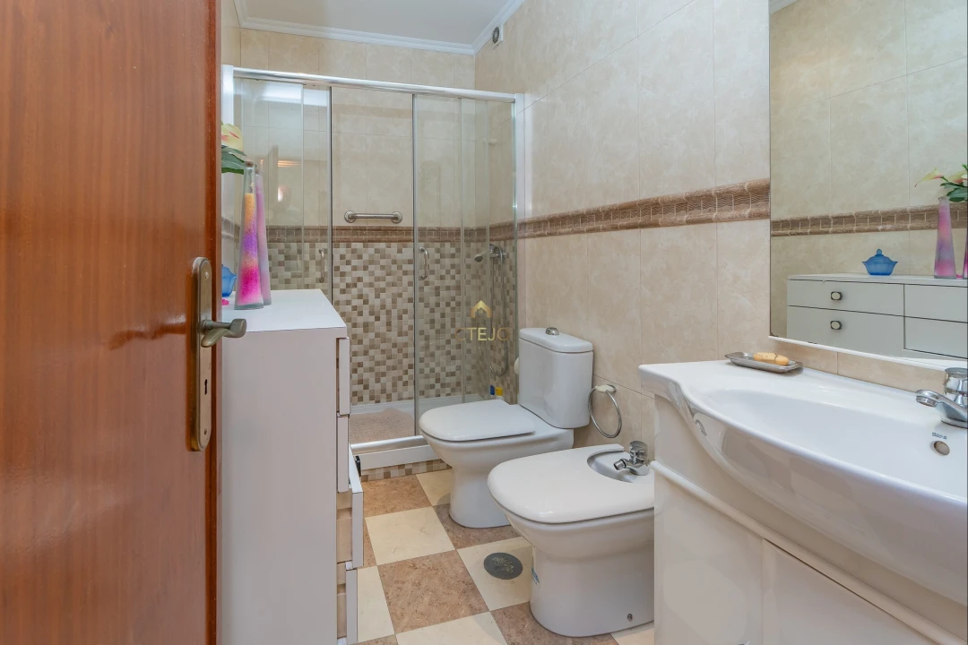 Apartamento T3 para Venda em Odivelas Foto 7