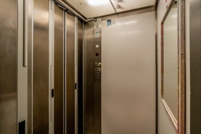 Apartamento T2 para Venda em Santo António dos Cavaleiros e Frielas