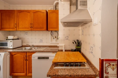 Apartamento T2 para Venda em Santo António dos Cavaleiros e Frielas
