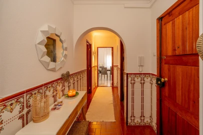 Apartamento T2 para Venda em Santo António dos Cavaleiros e Frielas
