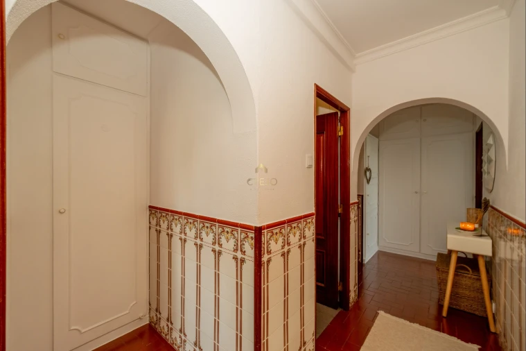Apartamento T2 para Venda em Santo António dos Cavaleiros e Frielas Foto 23