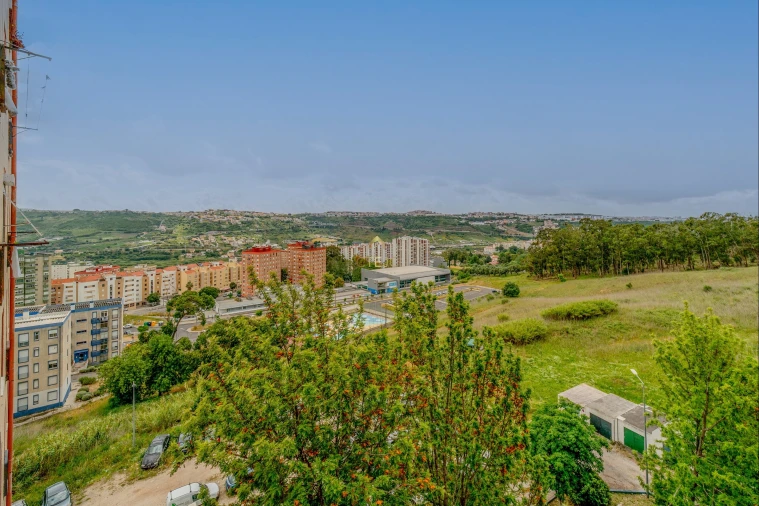 Apartamento T2 para Venda em Santo António dos Cavaleiros e Frielas Foto 7