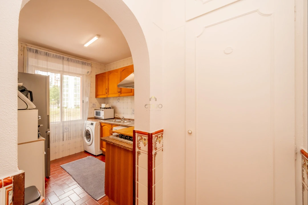 Apartamento T2 para Venda em Santo António dos Cavaleiros e Frielas Foto 20