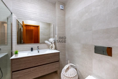 Apartamento T2 para Venda em Santo Tirso, Couto (Santa Cristina e São Miguel) e Burgães