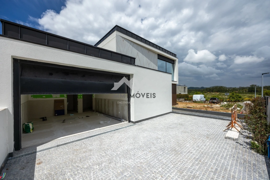 Moradia T4 para Venda em Santa Marinha e São Pedro da Afurada Foto 18