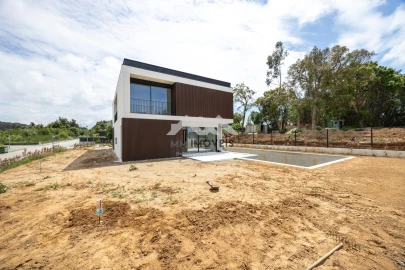 Moradia T4 para Venda em Santa Marinha e São Pedro da Afurada