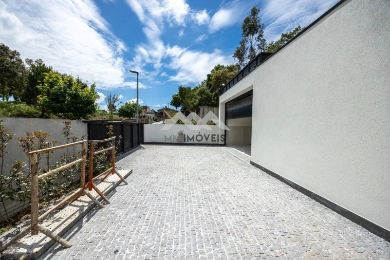 Moradia T4 para Venda em Santa Marinha e São Pedro da Afurada Foto 21
