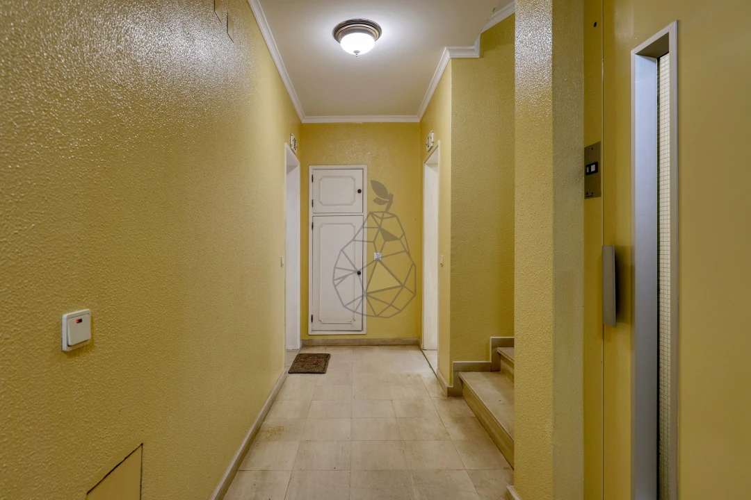 Apartamento T1 para Venda em Quarteira Foto 44
