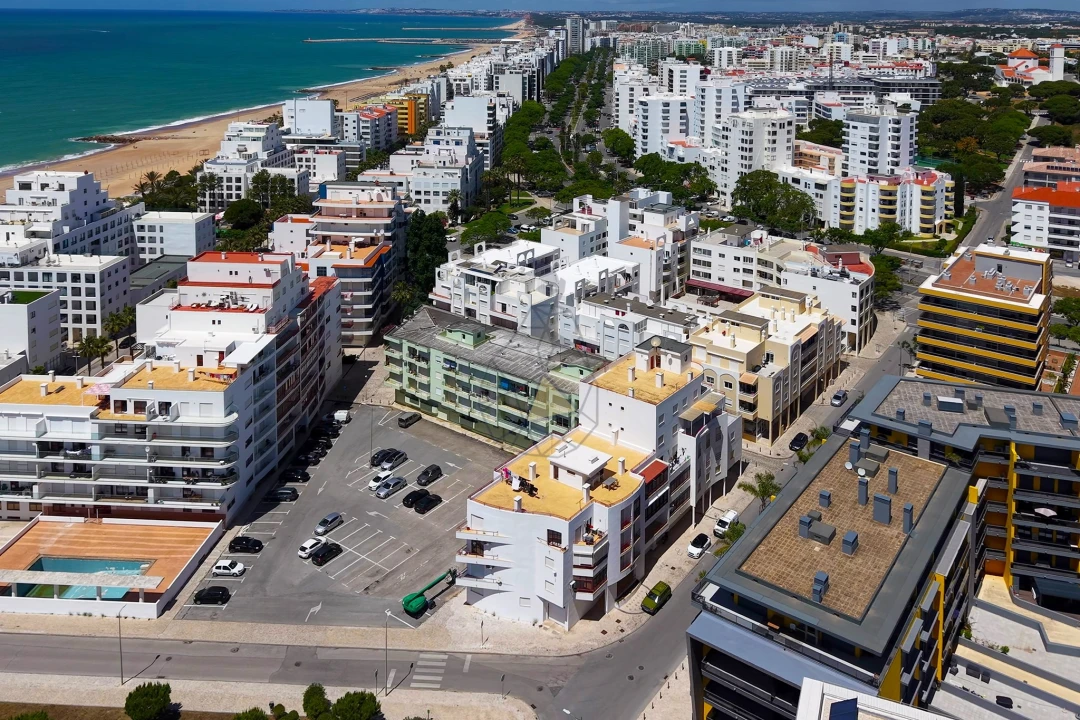 Apartamento T1 para Venda em Quarteira Foto 50