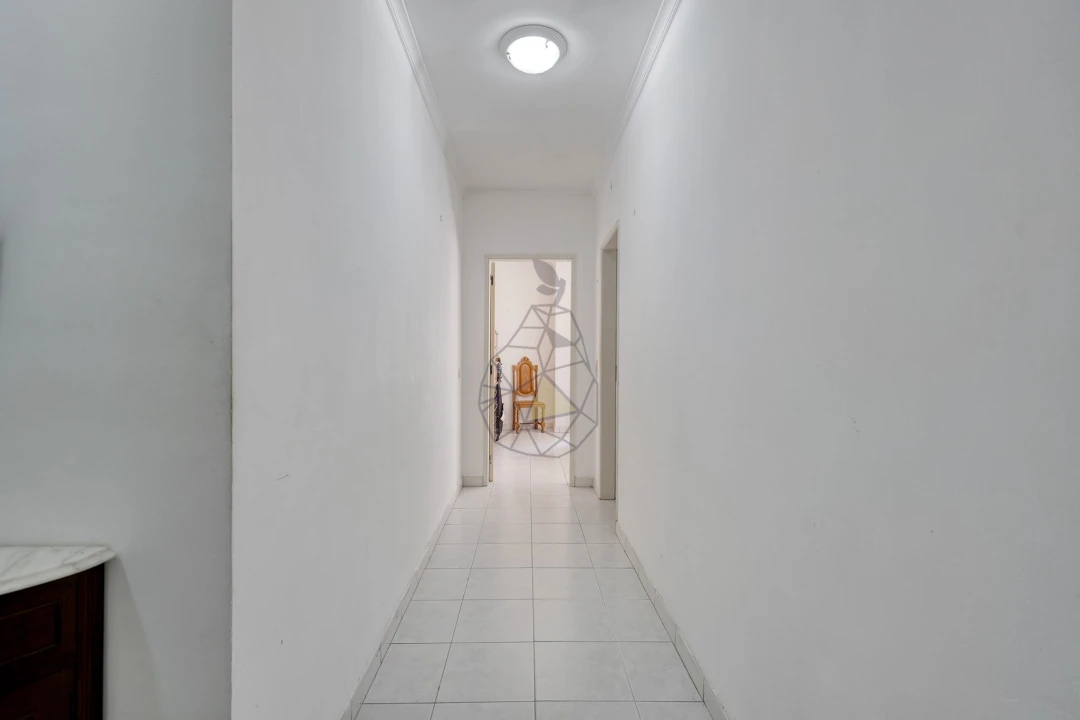 Apartamento T1 para Venda em Quarteira Foto 5