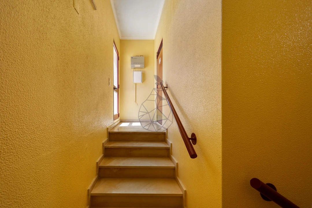 Apartamento T1 para Venda em Quarteira Foto 30