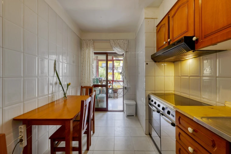 Apartamento T1 para Venda em Quarteira Foto 16