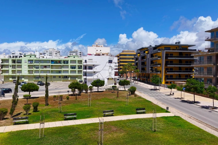 Apartamento T1 para Venda em Quarteira Foto 4