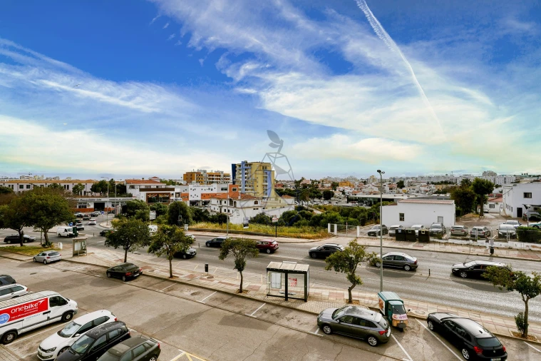 Apartamento T3 para Venda em Portimão Foto 6