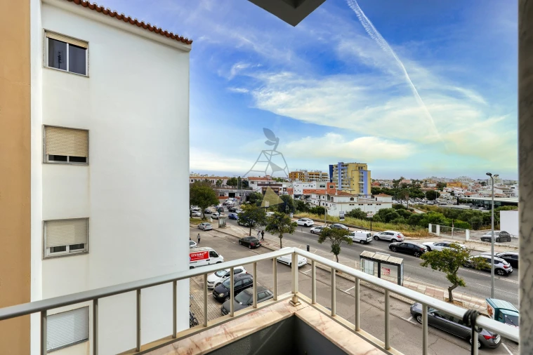 Apartamento T3 para Venda em Portimão Foto 31