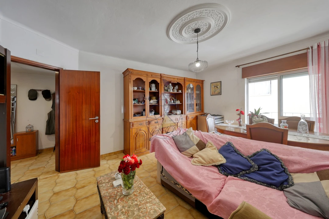 Apartamento T3 para Venda em Portimão Foto 9
