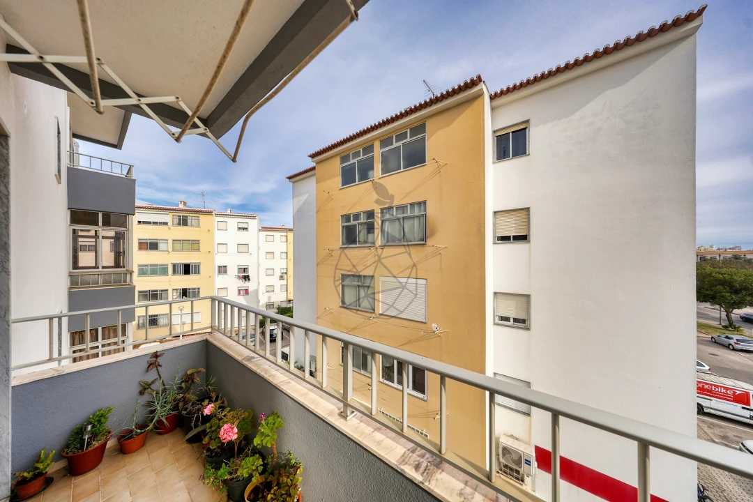 Apartamento T3 para Venda em Portimão Foto 7