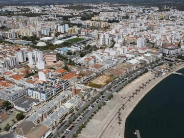 Garagem para Venda em Portimão