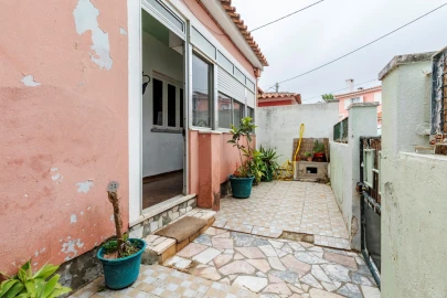 Moradia T2 para Venda em Cascais e Estoril