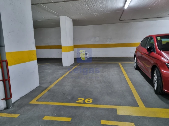 Garagem para Arrendamento em Areeiro Foto 4