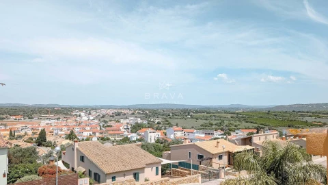 Moradia T4 para Venda em Silves